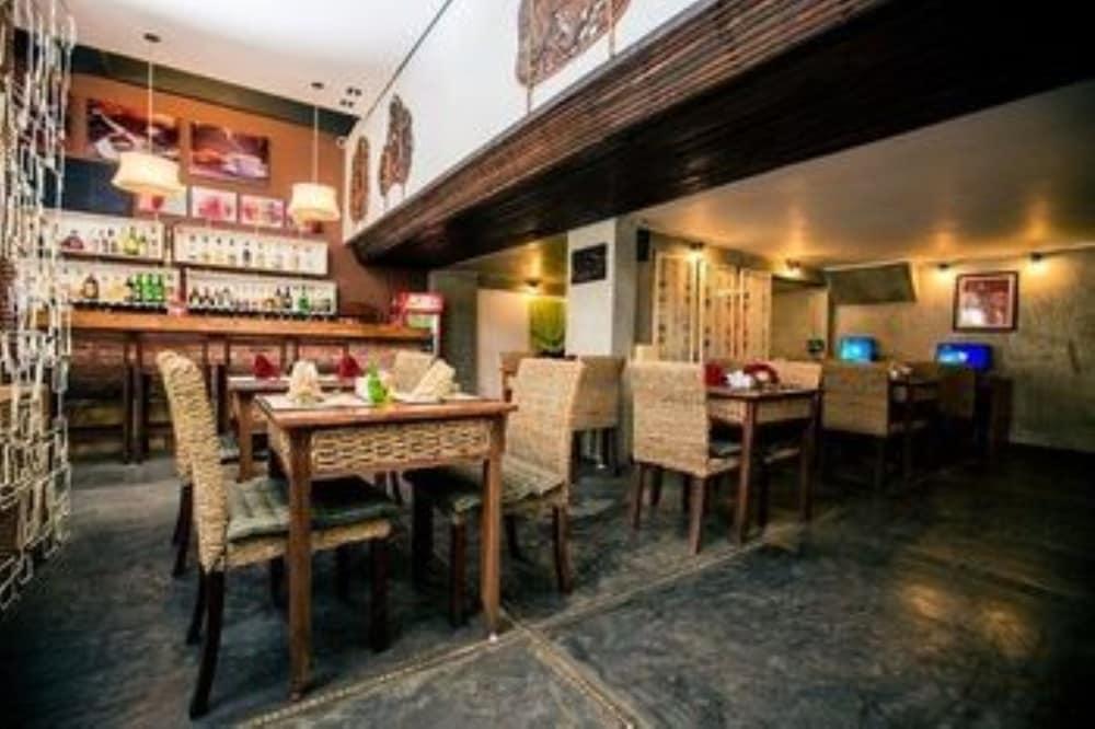 Monsoon Boutique Hotel y Spa Phnom Penh Exterior foto